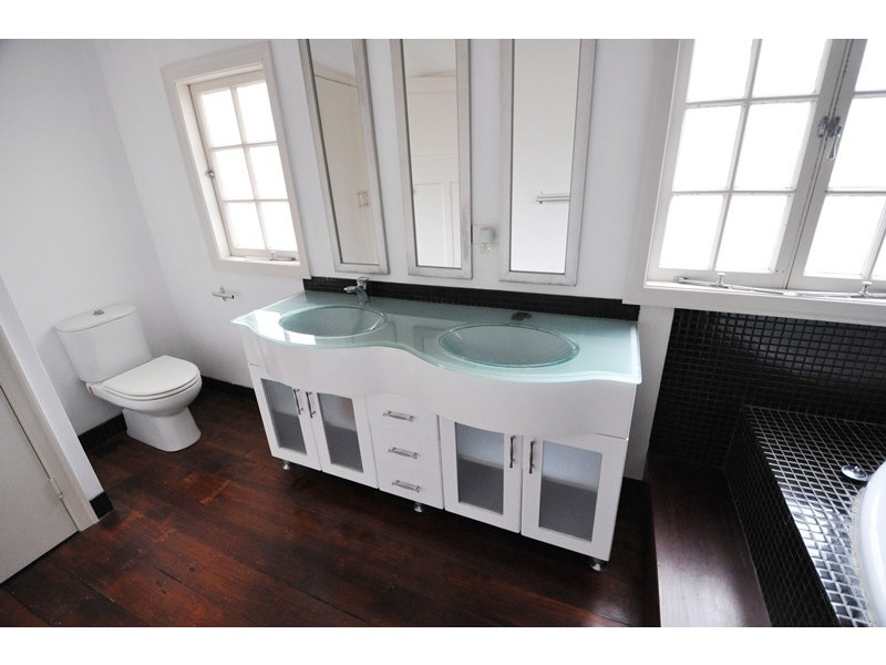 58 Wylie Av, Coorparoo QLD 4151