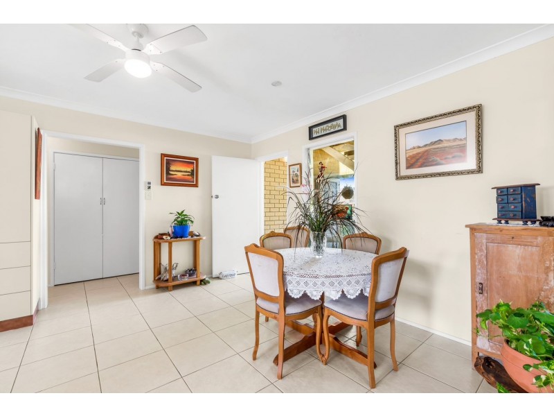 10 Bettina St, Macgregor QLD 4109