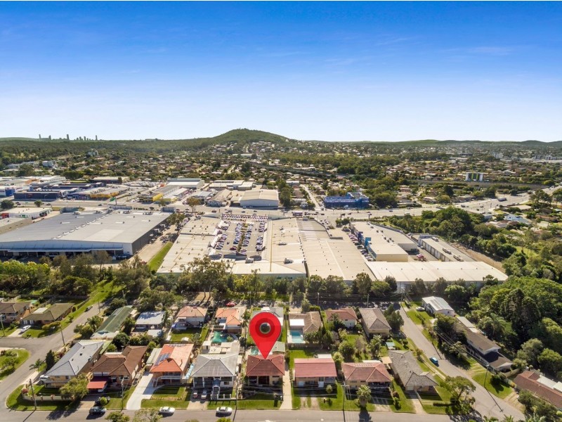 10 Bettina St, Macgregor QLD 4109