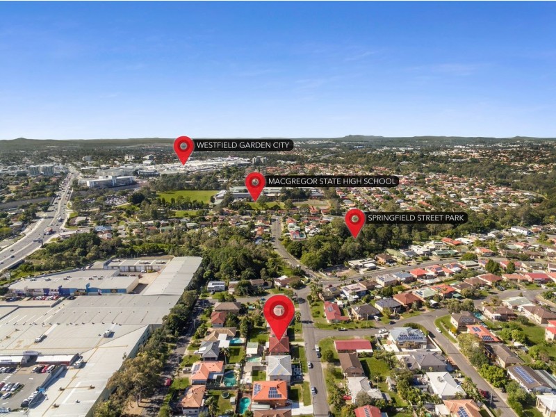 10 Bettina St, Macgregor QLD 4109