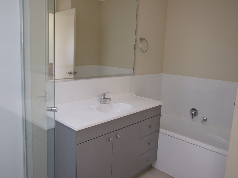 75 LEVINGTON ROAD, Eight Mile Plains QLD 4113