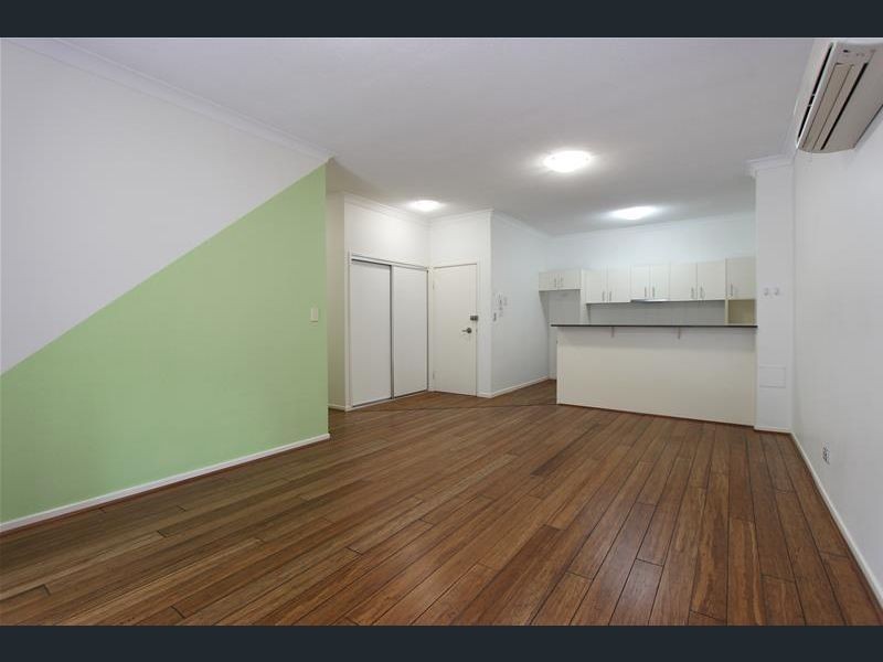 46 Playfield Street, Chermside QLD 4032