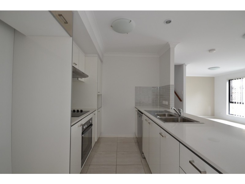 4/9 Milan Street, Forest Lake QLD 4078