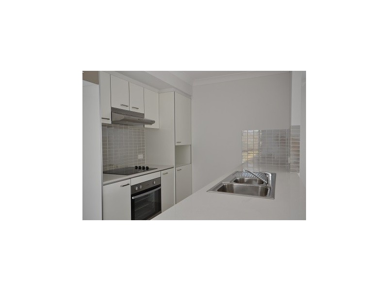 4/9 Milan Street, Forest Lake QLD 4078