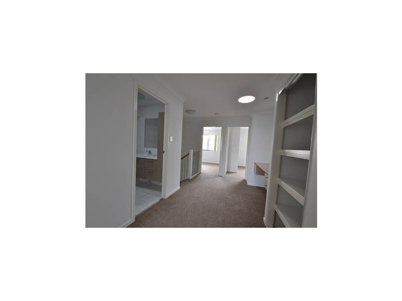 4/9 Milan Street, Forest Lake QLD 4078