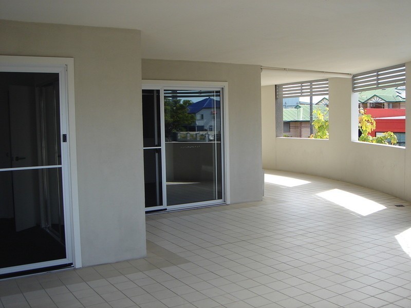 East Brisbane QLD 4169