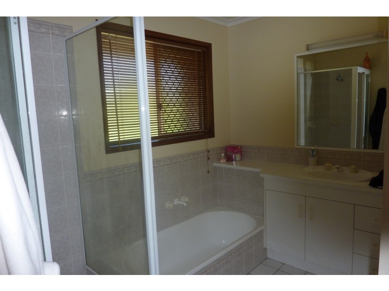 28/142 Bunya Road, Arana Hills QLD 4054