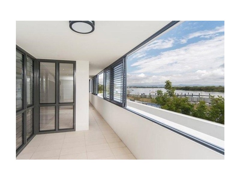 Paradise Point QLD 4216