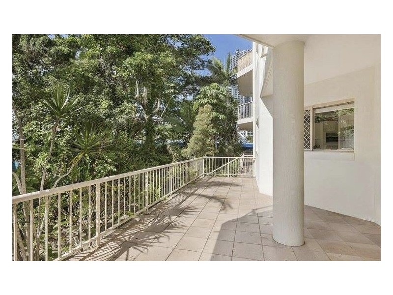 2/25 Lather St, Southport QLD 4215