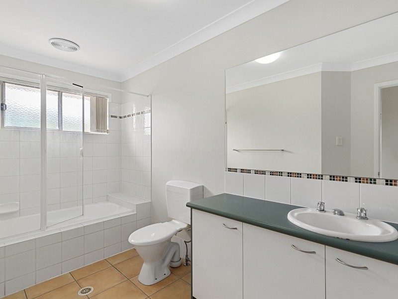 17  / 250 Manly Road, Manly West QLD 4179