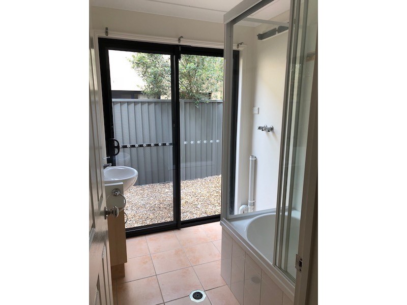 2 755 ASHMORE ROAD, Molendinar QLD 4214