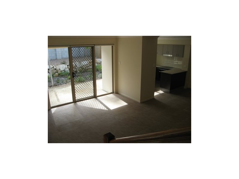 18/582 Manly Road, Wakerley QLD 4154