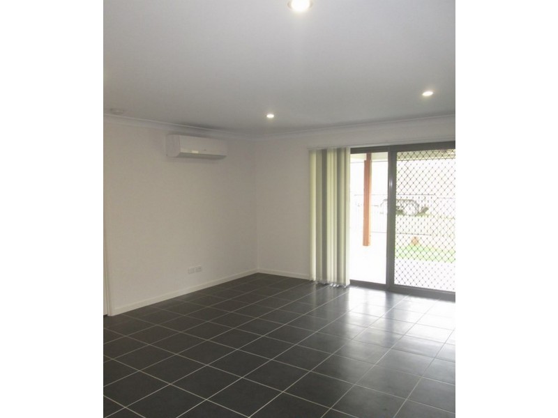 15B Tahr Place, Dakabin QLD 4503