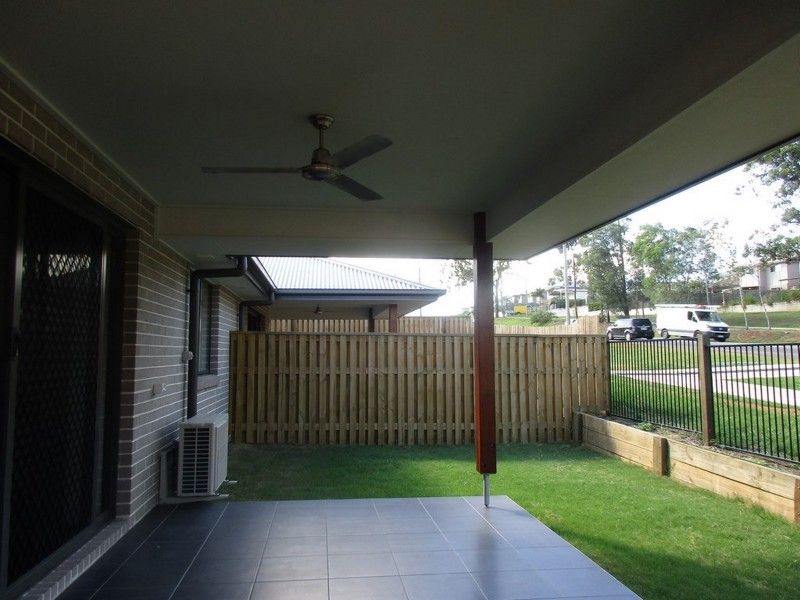 15B Tahr Place, Dakabin QLD 4503