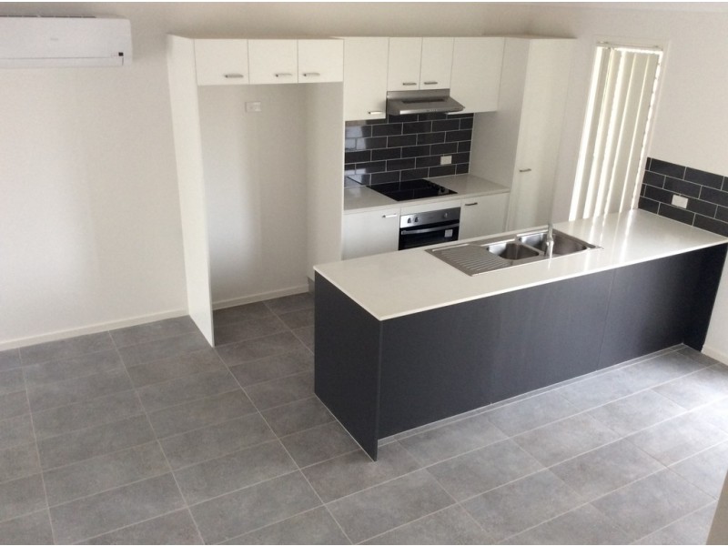 20/104A River Hills Road, Eagleby QLD 4207