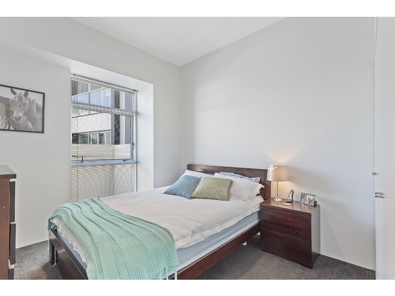 162/38 Skyring Tce, Teneriffe QLD 4005