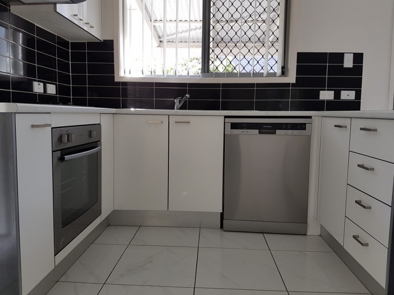 80 GROTH RD, Boondall QLD 4034