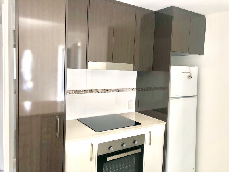 84E The Promenade, Springfield Lakes QLD 4300