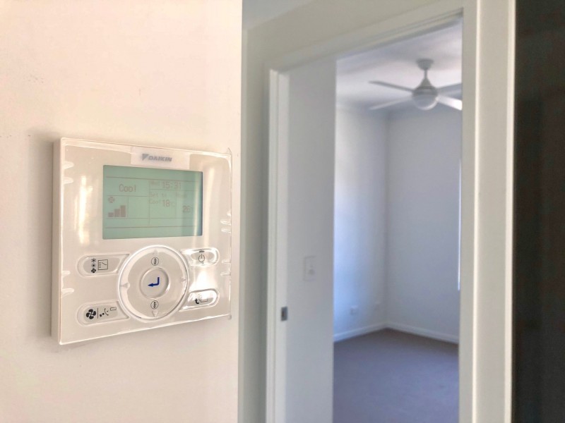 84E The Promenade, Springfield Lakes QLD 4300