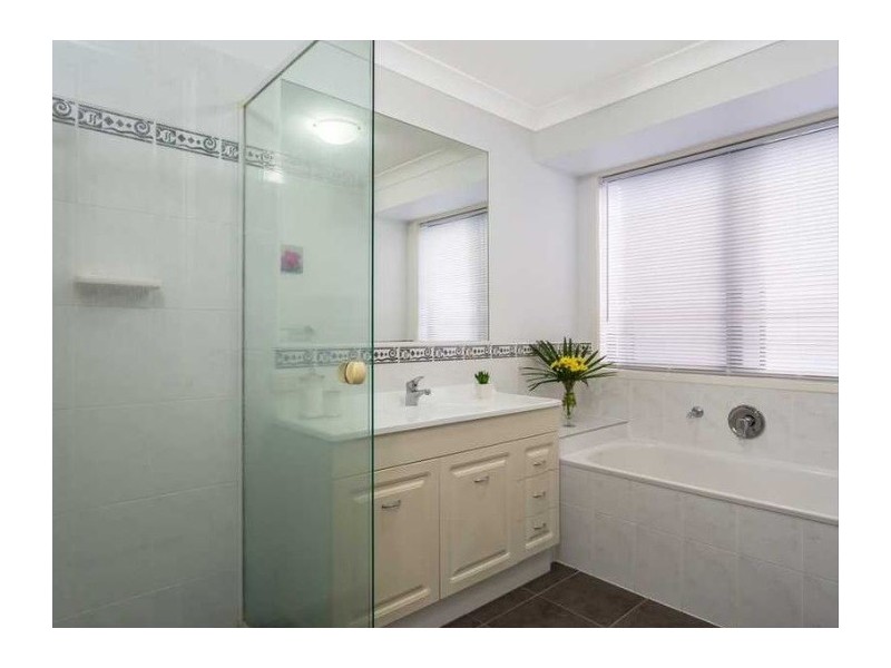 9 Glenny St, Mudgeeraba QLD 4213