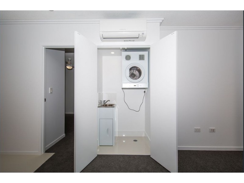 301/25 Walsh St, Milton QLD 4064