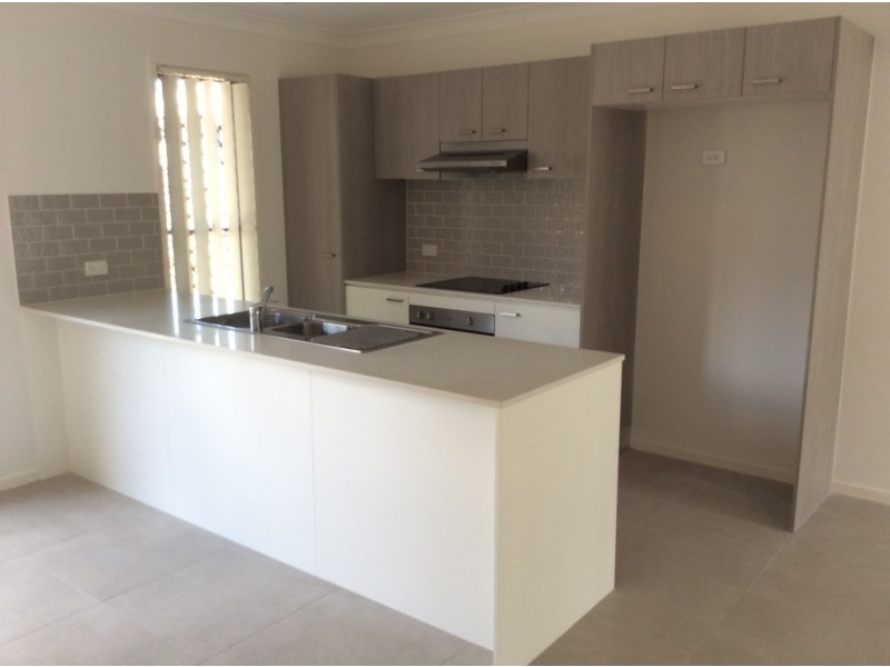 43/104A River Hills Road, Eagleby QLD 4207