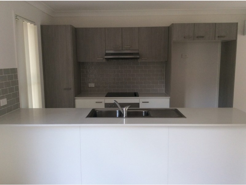 43/104A River Hills Road, Eagleby QLD 4207