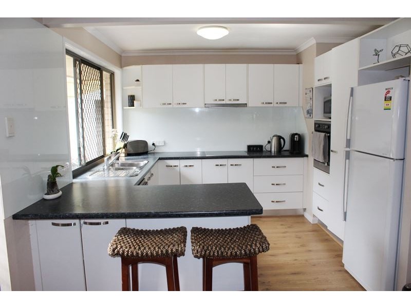 25 Macquarie Drive, Petrie QLD 4502