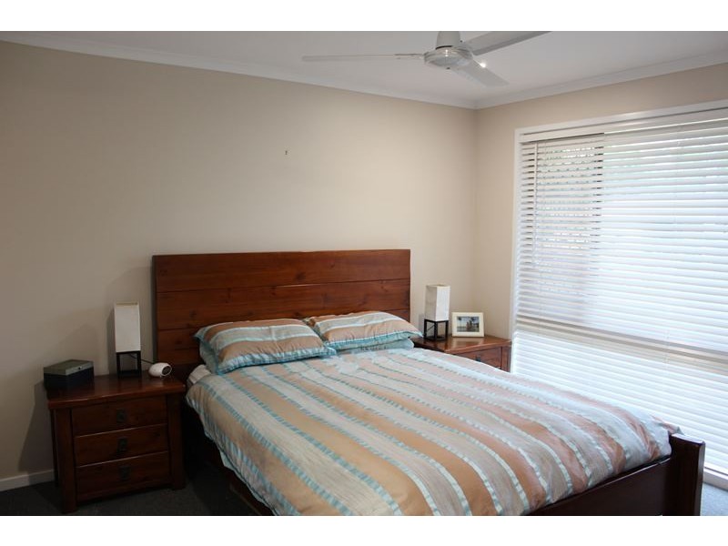 25 Macquarie Drive, Petrie QLD 4502