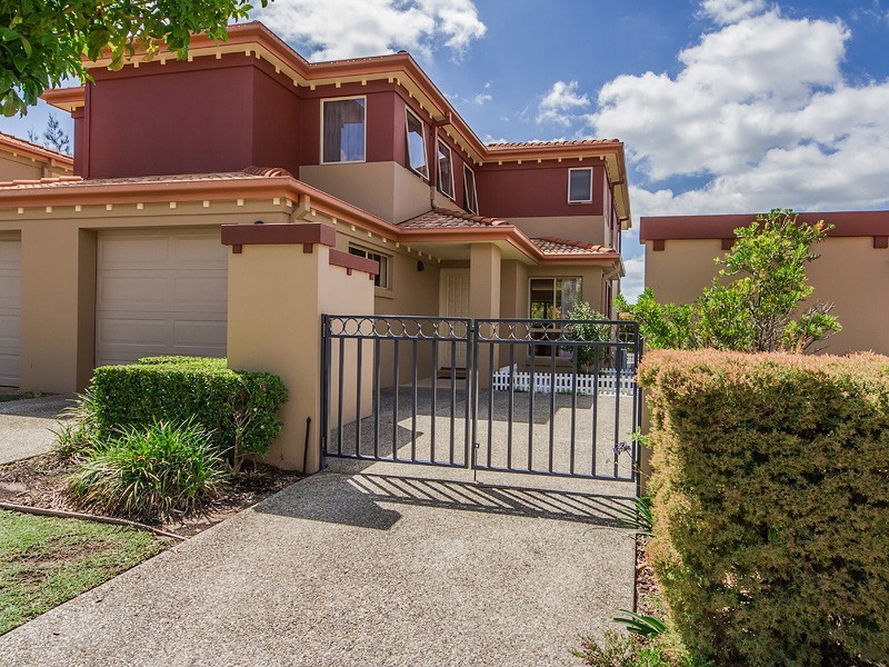 75/4 University Drive, Robina QLD 4226