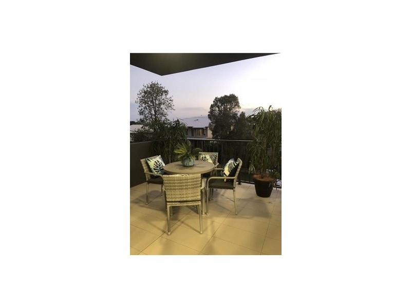 8/56 Hood Street, Sherwood QLD 4075