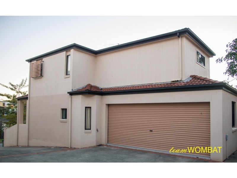 77 Depper Street, St Lucia QLD 4067