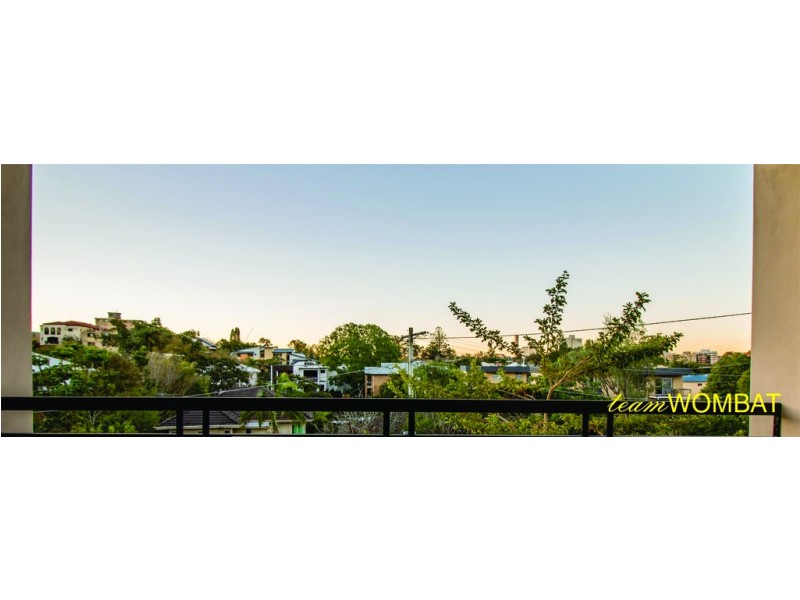 77 Depper Street, St Lucia QLD 4067