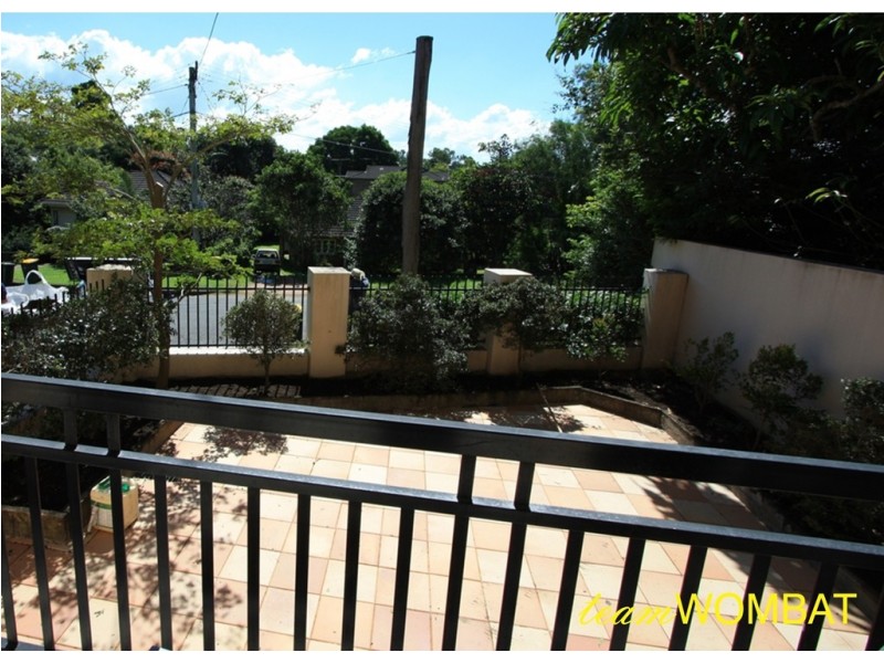 77 Depper Street, St Lucia QLD 4067