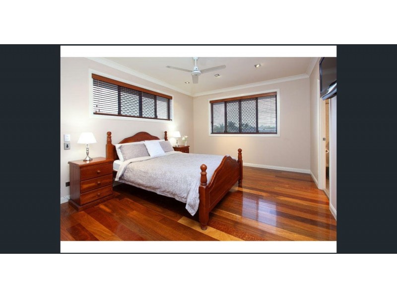 4 Montalcino Place, Bridgeman Downs QLD 4035