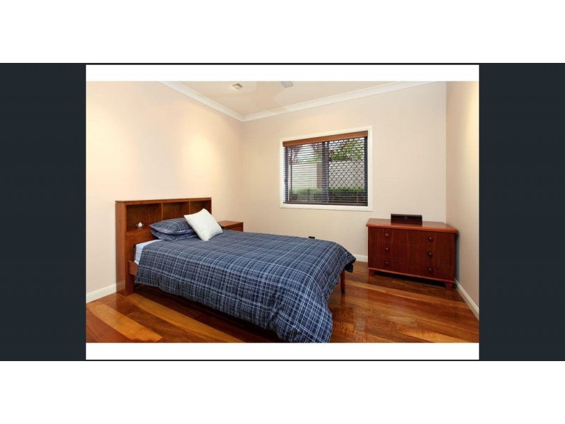 4 Montalcino Place, Bridgeman Downs QLD 4035