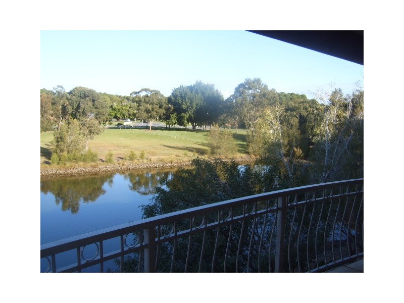 8E/4 University Drive, Robina QLD 4226