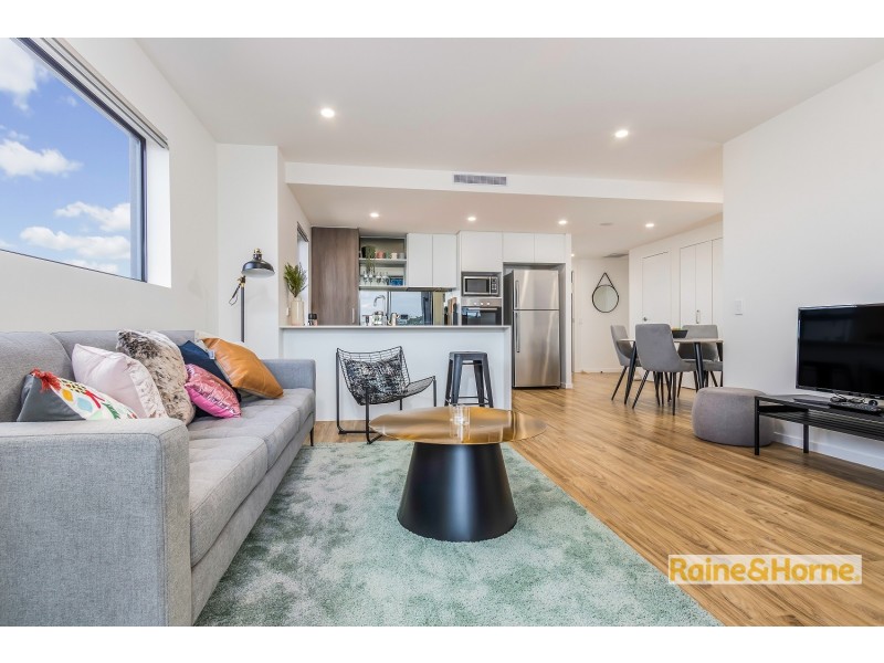 65 Hilltop Ave, Chermside QLD 4032