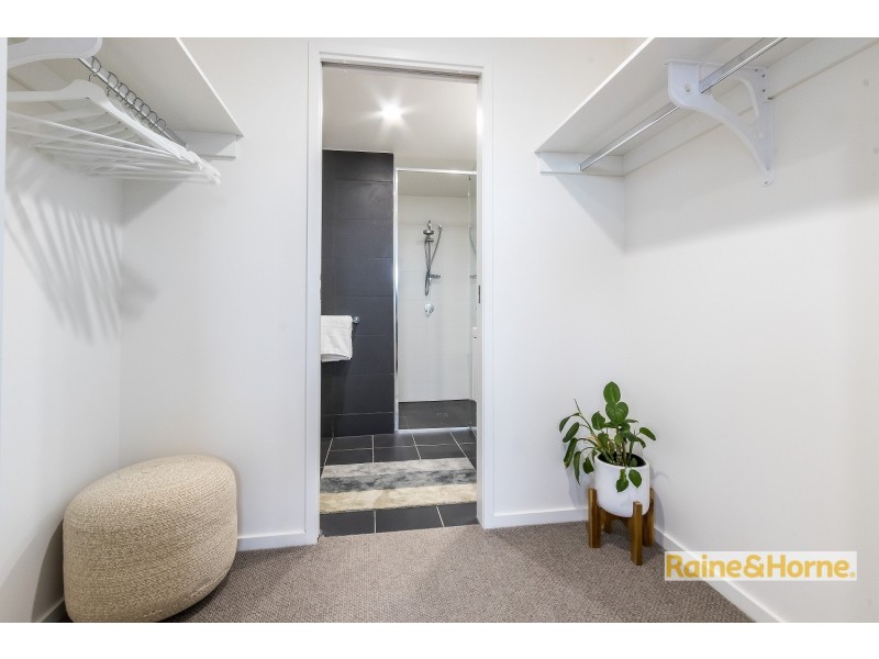 65 Hilltop Ave, Chermside QLD 4032