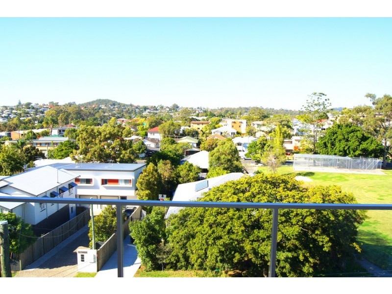 2/19 Talbot Street, Coorparoo QLD 4151
