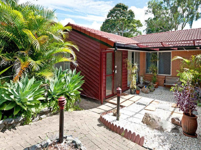 7 Flag Street, Jamboree Heights QLD 4074