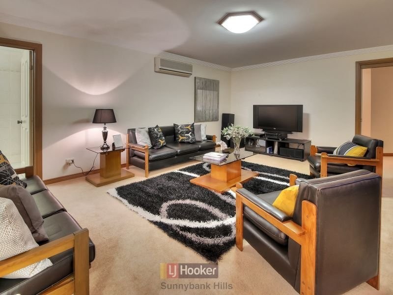 36a Legrand street, Macgregor QLD 4109