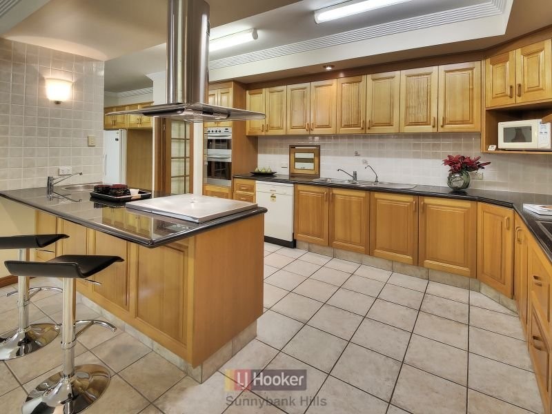 36a Legrand street, Macgregor QLD 4109