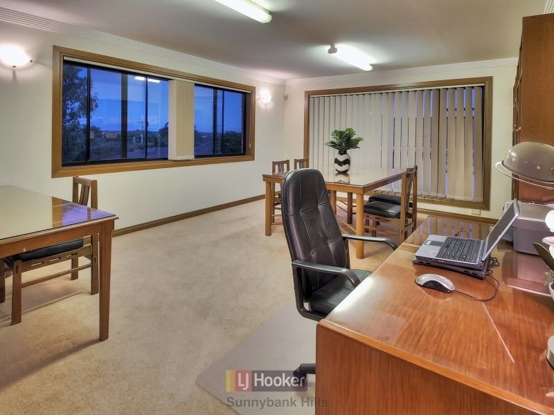 36a Legrand street, Macgregor QLD 4109