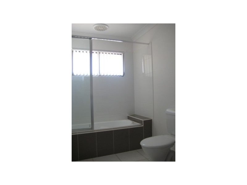 2/5 Cotterell Road, Kallangur QLD 4503