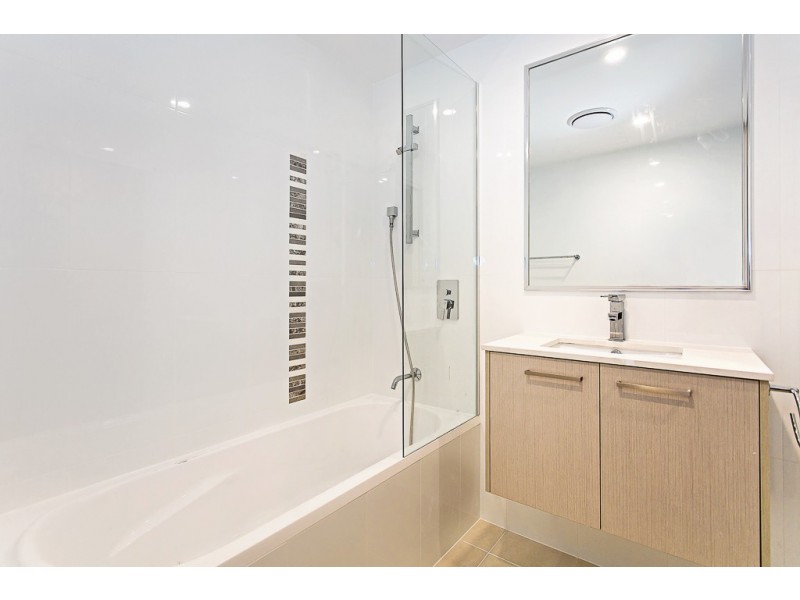 11 Andrews, Southport QLD 4215