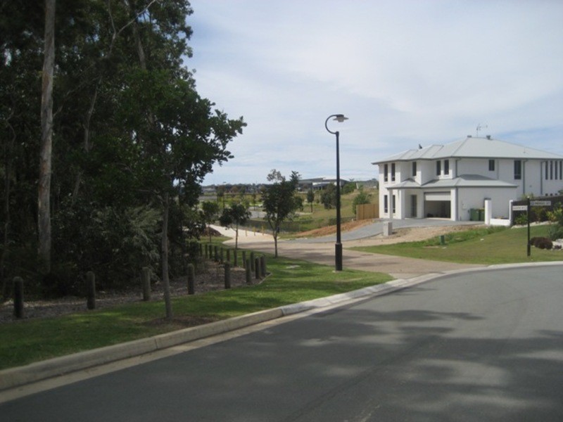 3 BEACHSTAR AVENUE, Upper Coomera QLD 4209