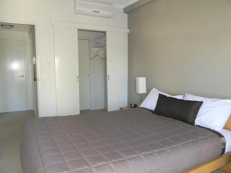 21-31 Cypress Avenue, Surfers Paradise QLD 4217