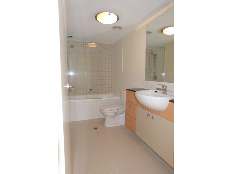 21-31 cypress avenue, Surfers Paradise QLD 4217