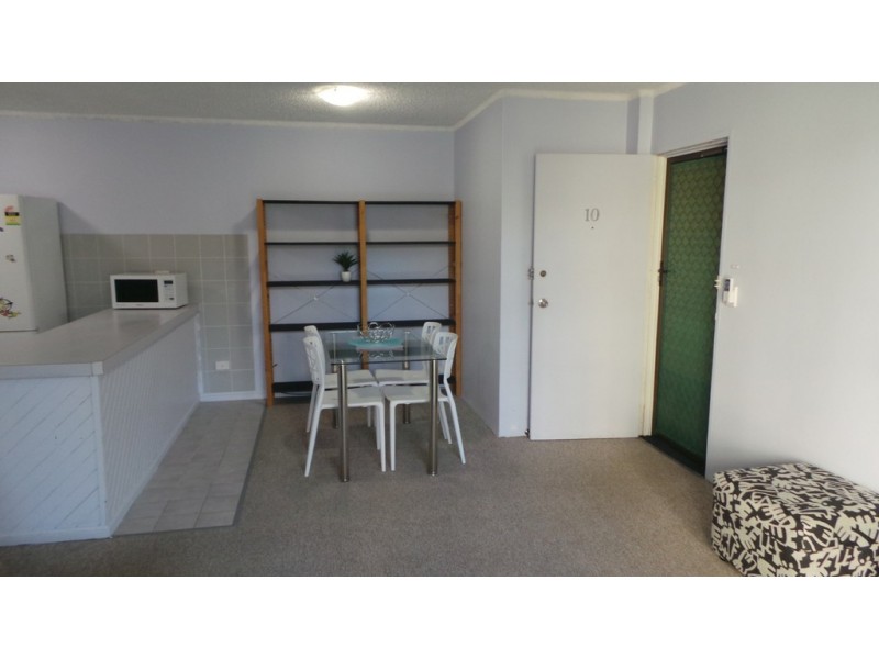 10 72 MARINE PARADE, Southport QLD 4215